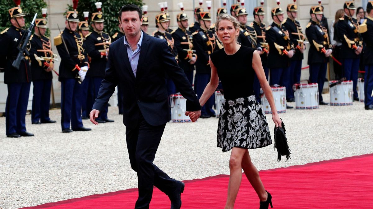 Les filles de Brigitte Macron partagent des souvenirs tragiques avec leur père décédé : une déception profonde pour le peuple français