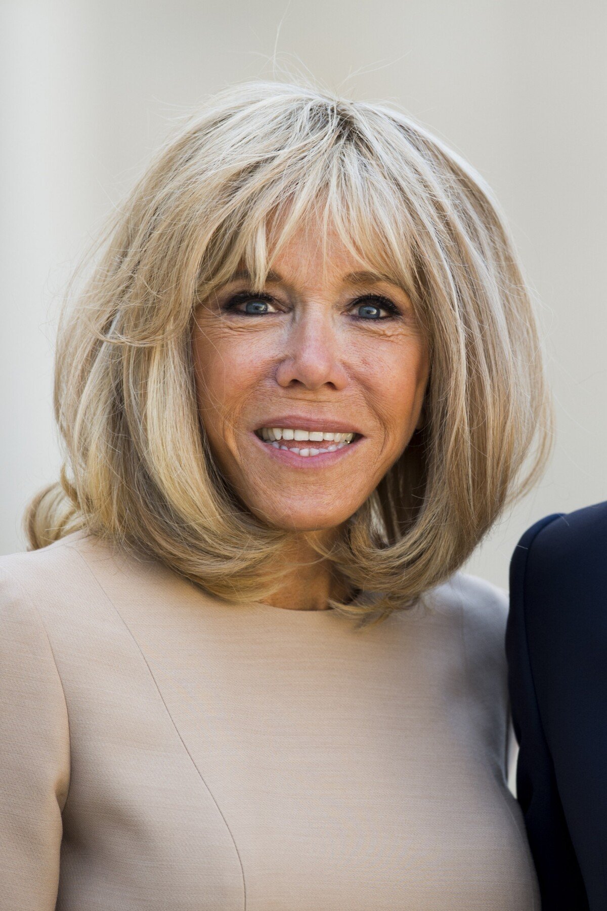 La panique autour des diplômes de Brigitte Macron : une crise sans précédent