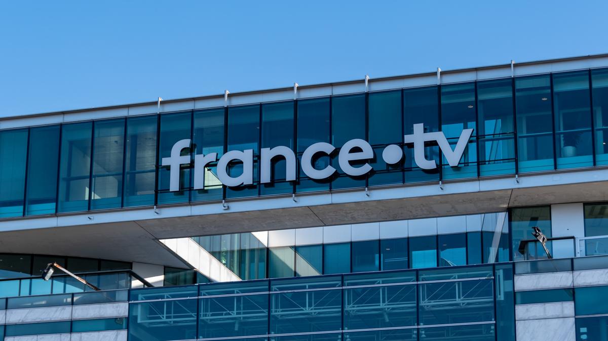 Les finances de France Télévisions sont dans un état désespéré : une enquête révèle des dépenses astronomiques et des décisions discutables