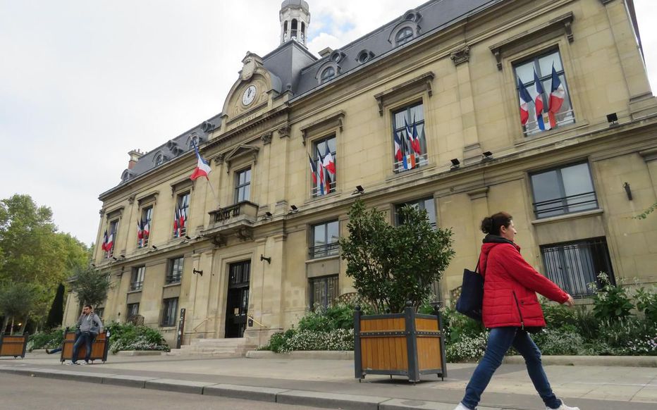 Saint-Ouen (93) : une candidate du parti EELV retire son candidat après des critiques sur son homosexualité