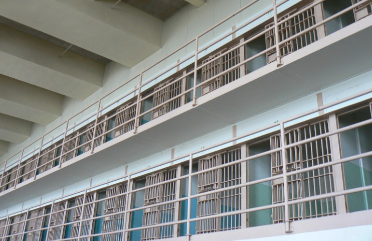 Les fouilles massives dans les prisons : un combat perdu d’avance